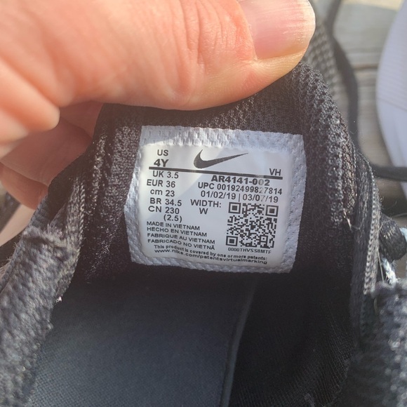 Nike Downshifter 9 Running Shoes Black White Youth Size 4Y - Picture 6 of 11